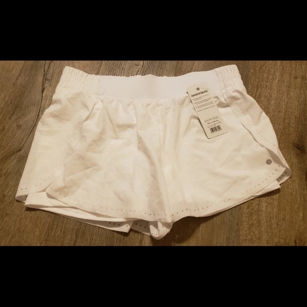 Layer 8 white shorts (lulu dupes) size L!